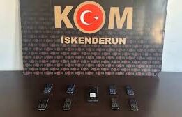 İskenderun’da Kaçak Cep Telefonu Operasyonu